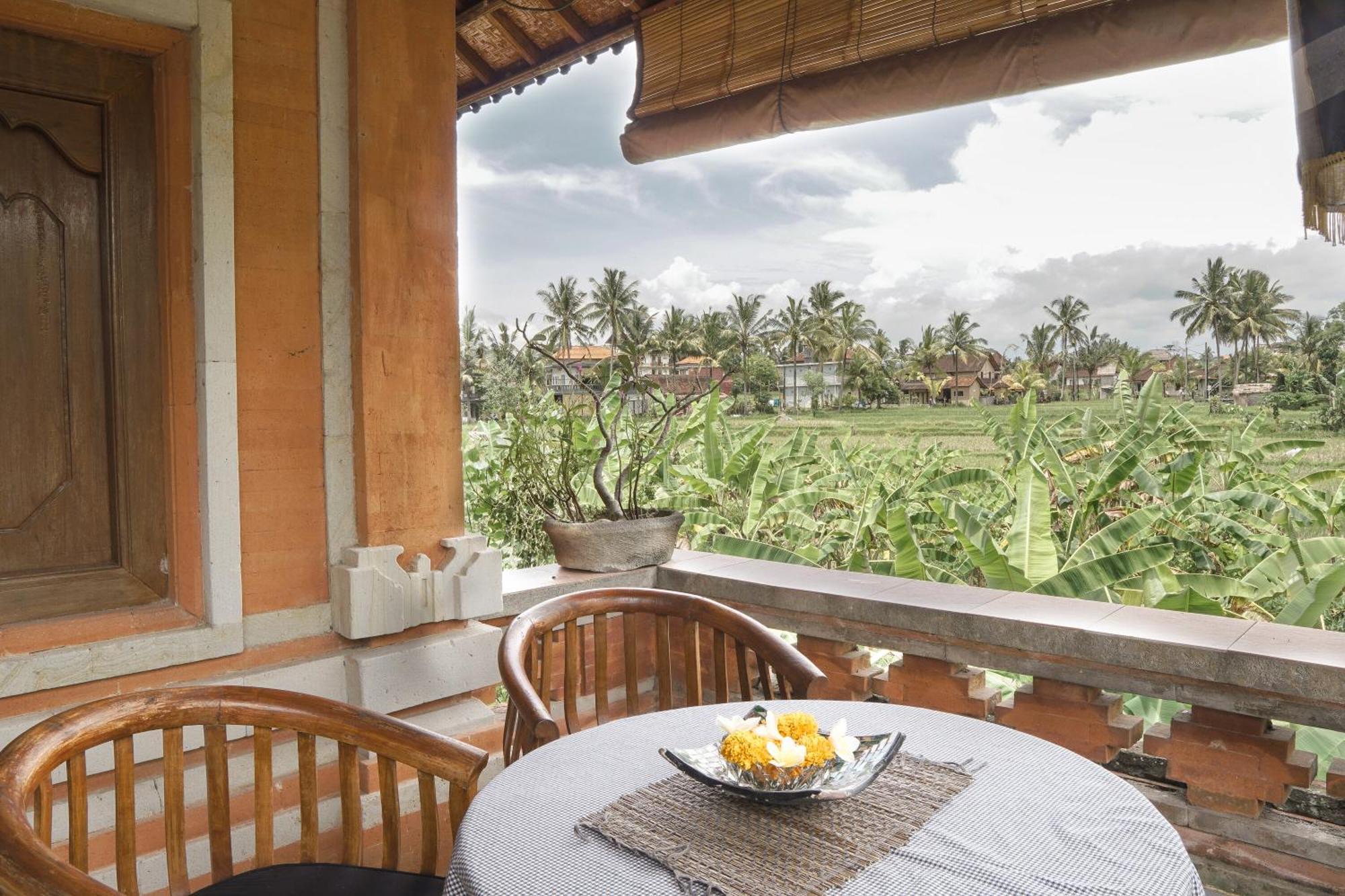 Nirwa 1 Ubud Guesthouse Exterior photo